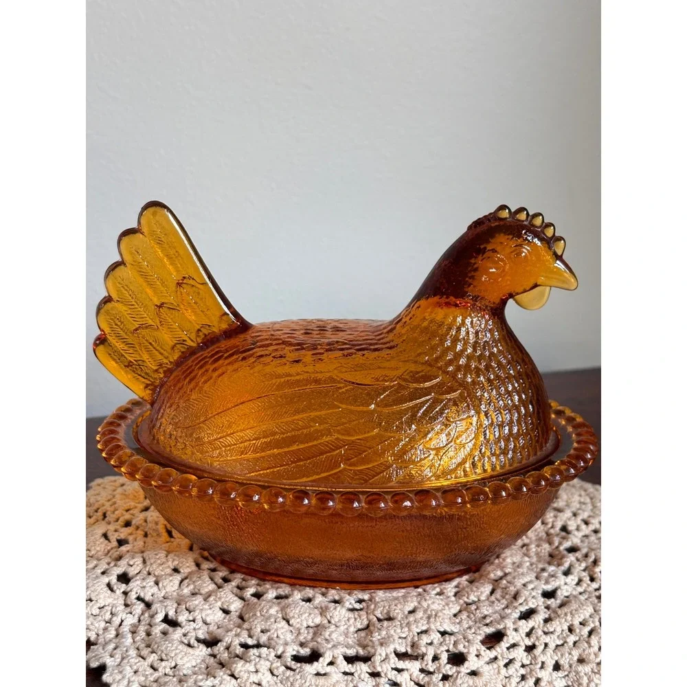 Vintage Indiana Glass 7-inch amber Hen on Nest perfect beaded rim no chips